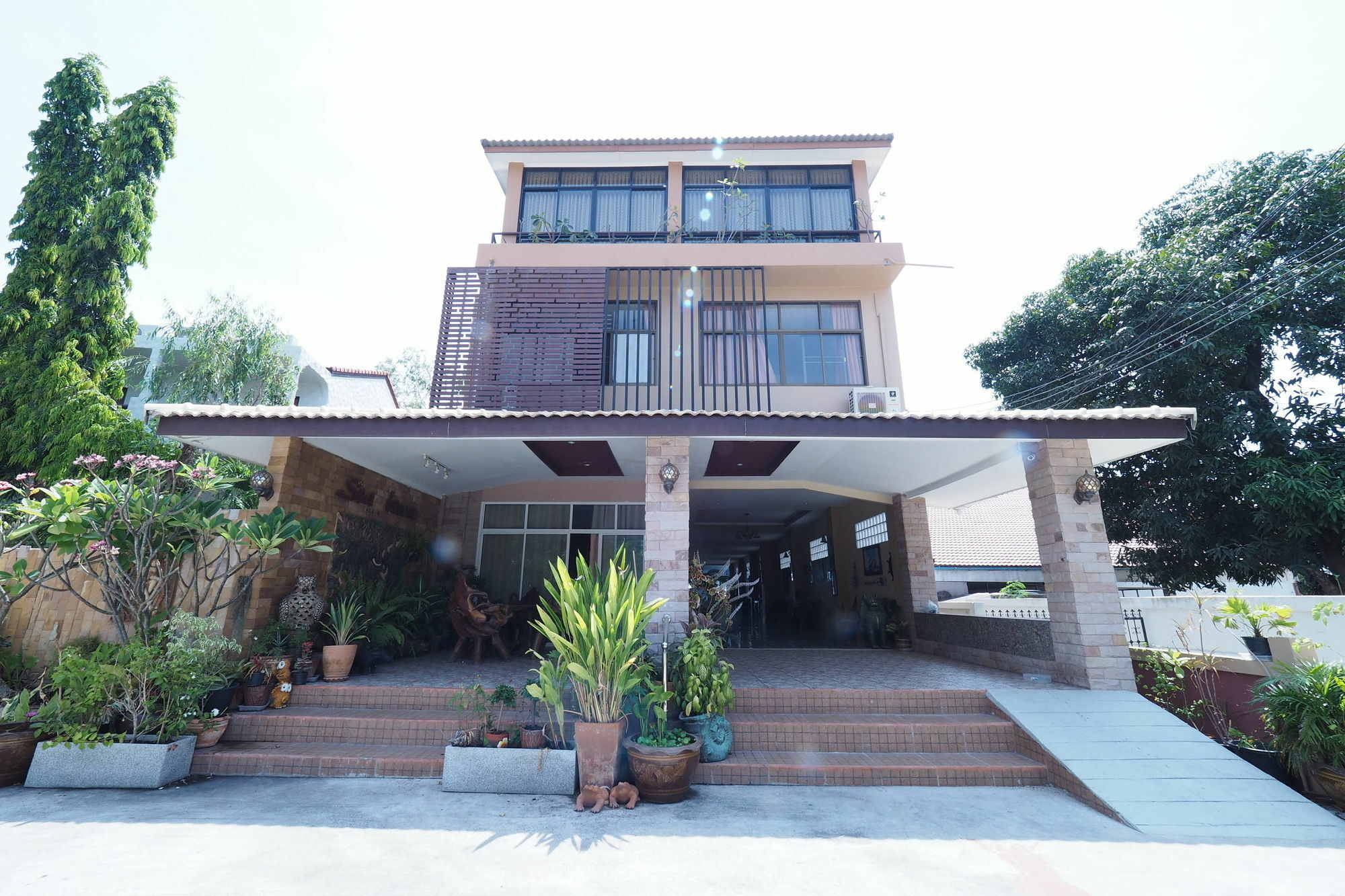 Sea Breeze Guest House Cha-Am Exterior photo